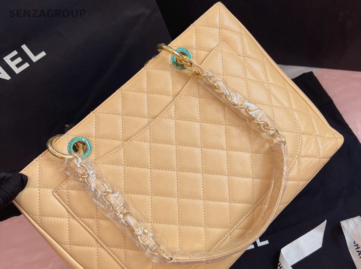 CHANEL GST Tote beige Calfskin Chain Shoulder Handbag Women Good Condition