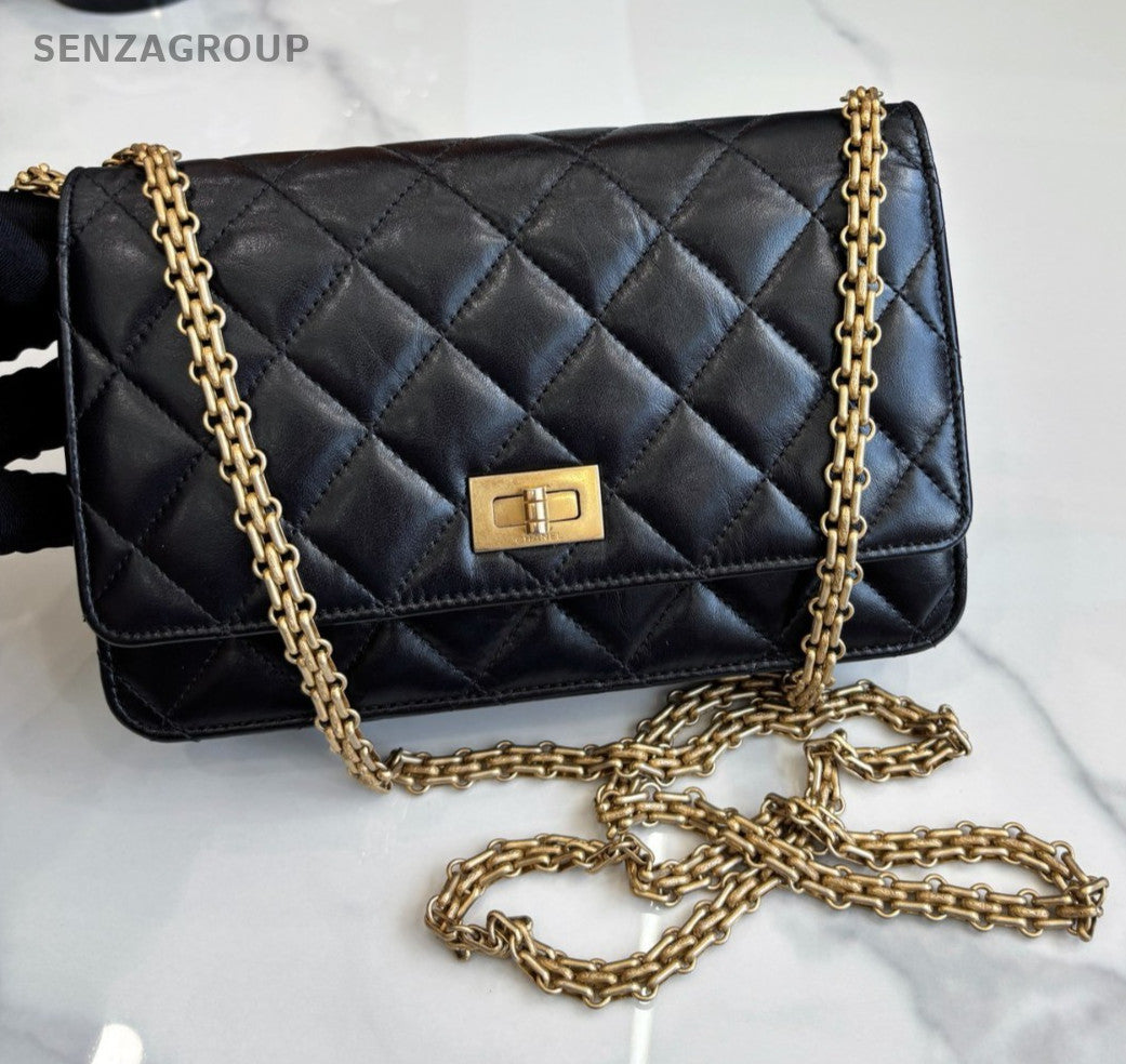 CHANEL 2.55 Woc Diamond Pattern Chain Shoudler bag Crossbody Black Gold Women