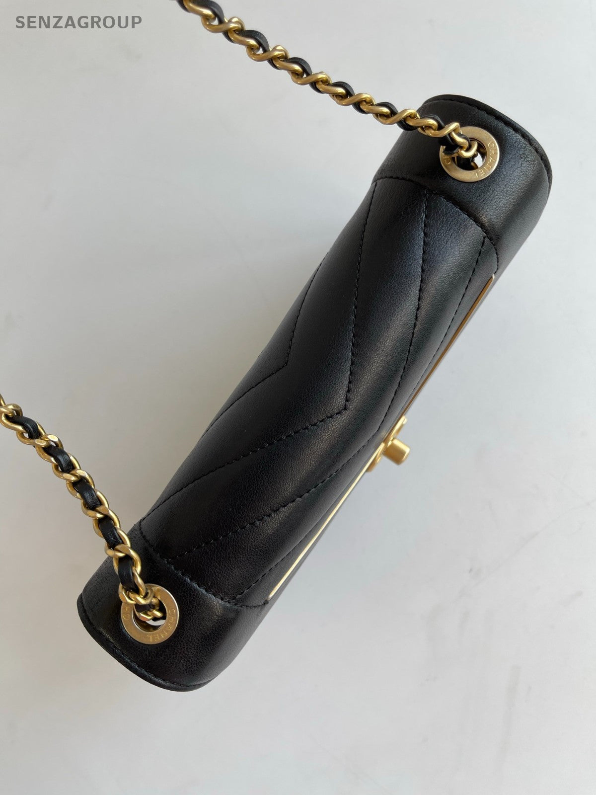 CHANEL V-shaped pattern Calfskin Chain Shoulder bag Black Gold Women