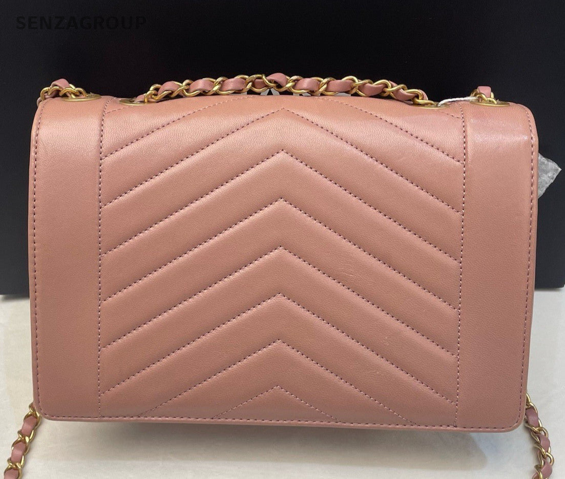 Chanel Envelope Chevron Chain Shoulder Bag Crossbody Pink Gold Women Classic