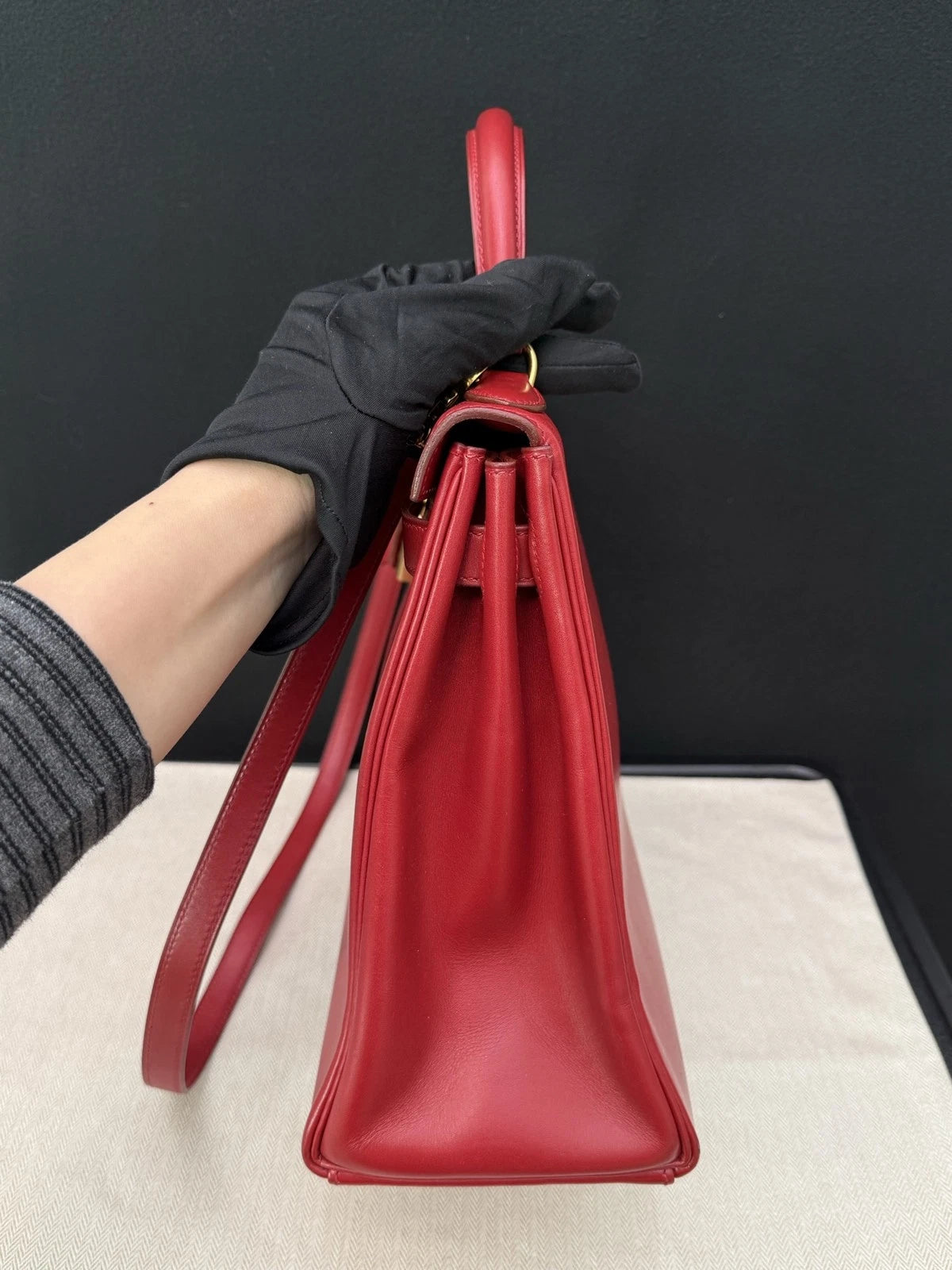 Hermes Kelly32 Top Handle Bag Crossbody Red Gold Classic Fashion Women