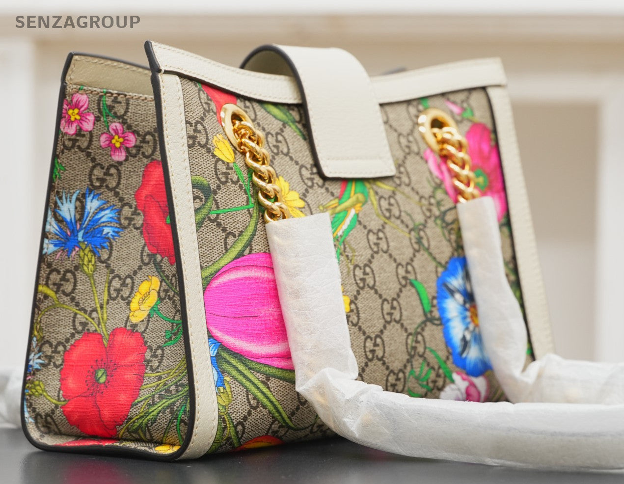 GUCCI Padlock Flowers Chain Shoulder bag White Gold Women