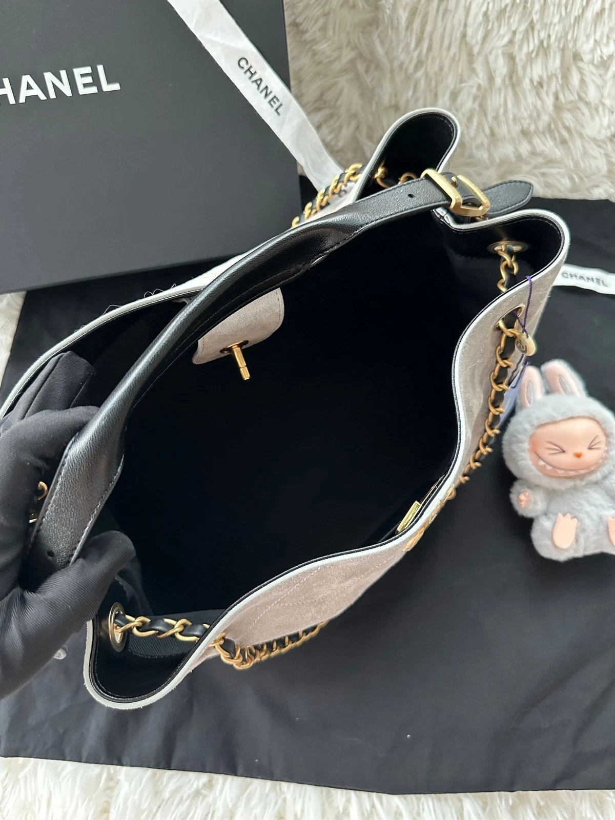 New CHANEL Gray Black Suede Leather Hobo Tote Shoulder Handbag Women