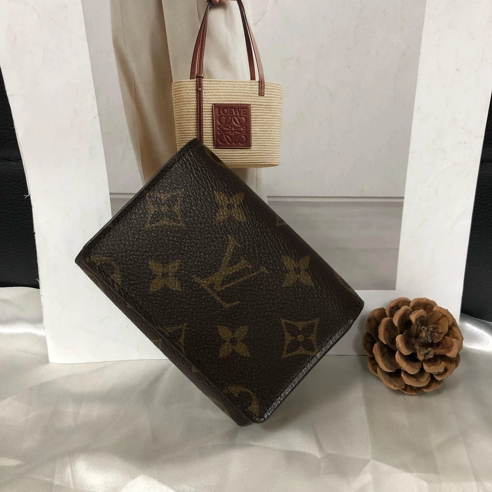 Louis Vuitton Monogram Canvas Card Holder Coin Purse Excellent