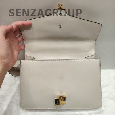 Gucci Sylvie Shoulder Bag White Gold Classic Fashion Women