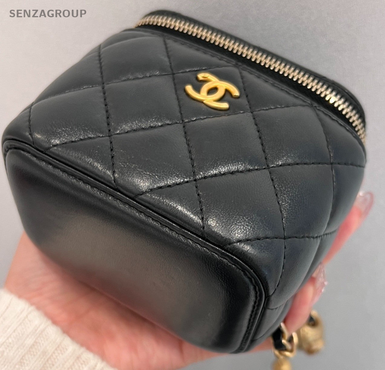 Chanel Vanity Case Chain Crossbody Black Gold Diamond Women Classic Fashion