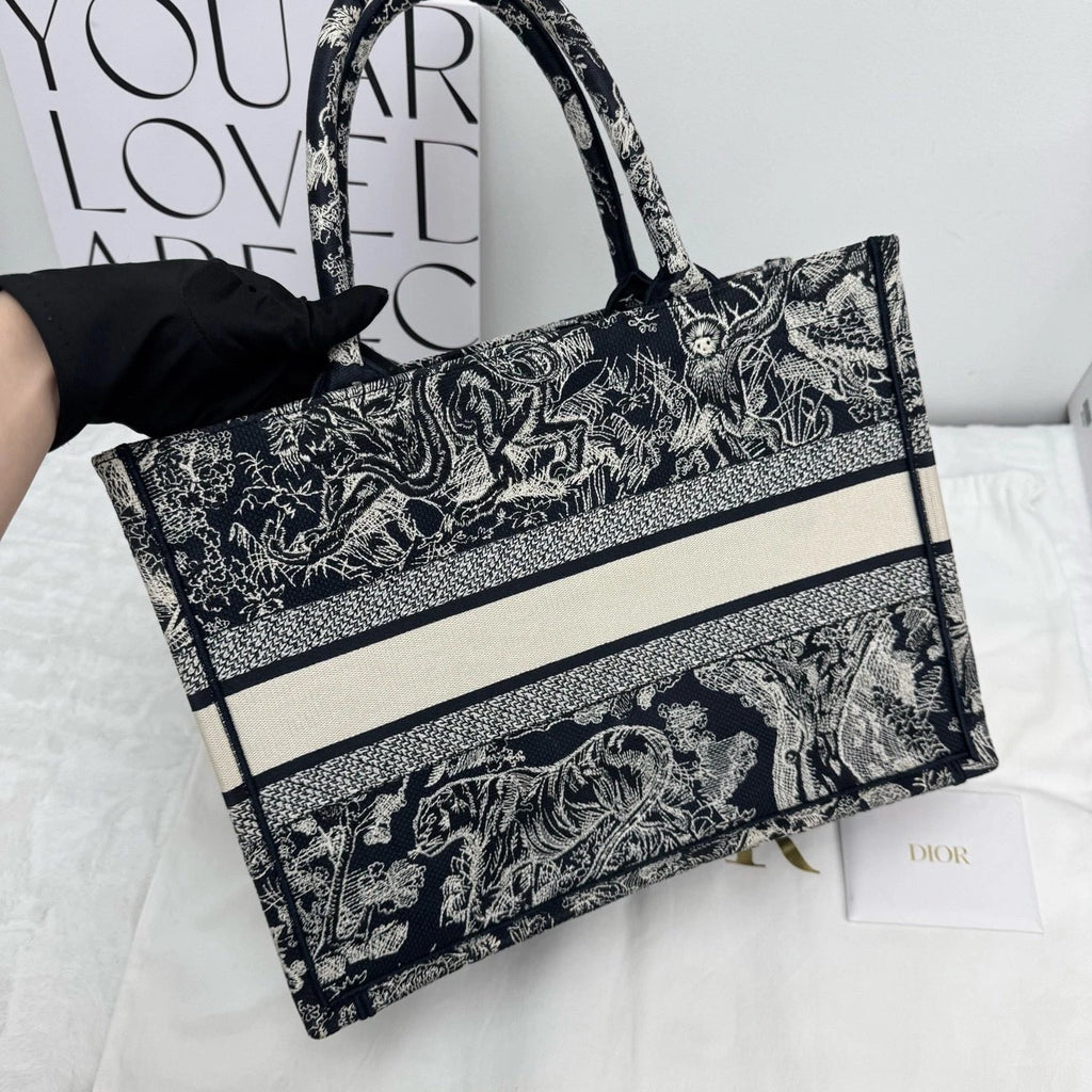 Authentic Dior Blue Zoo Medium Tote Bag With Chip For Women