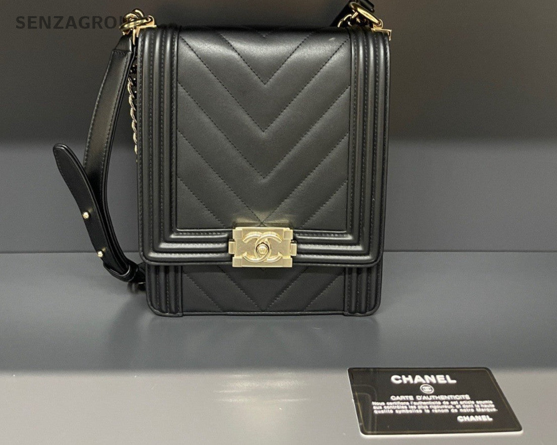 CHANEL Leboy V-shaped pattern Chain Shoulder bag Black Gold Women Classic