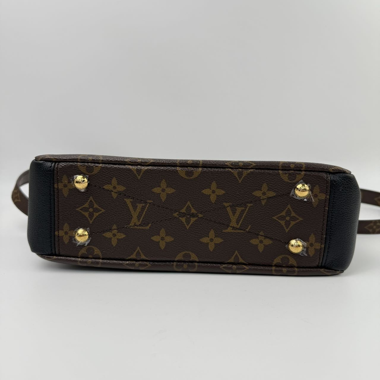 SJ0001  PALLAS BB (U)