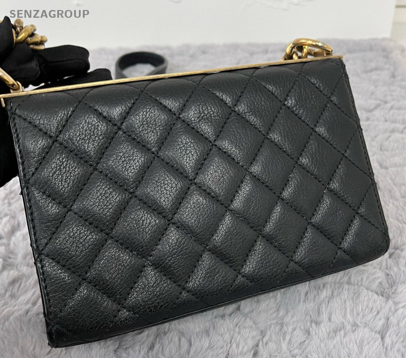 Chanel Diamond Chain Black Gold Shoulder Bag Crossbody Women Classic Designer