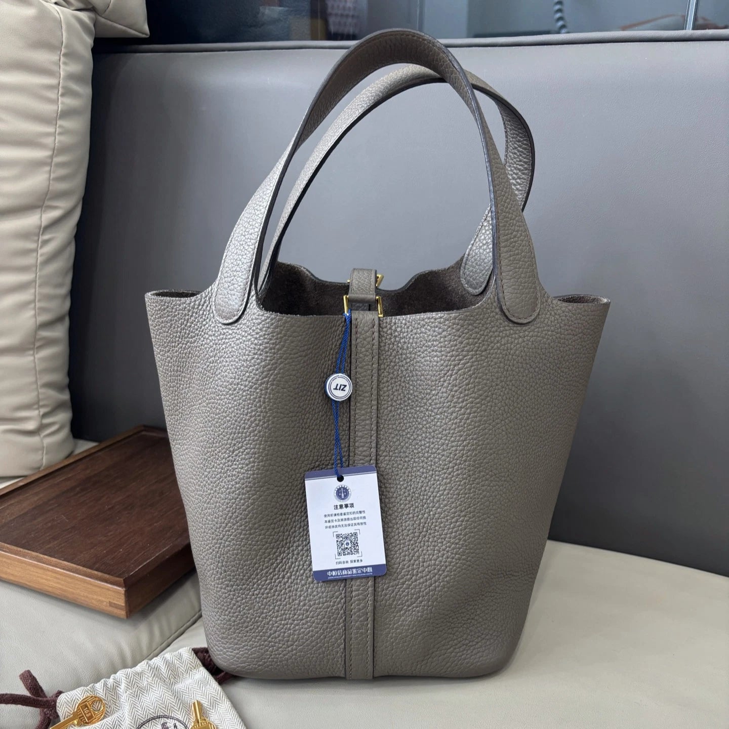 Authentic Hermes Picotin22 Gray Tote Handbag Gold Hardware with Key Lock