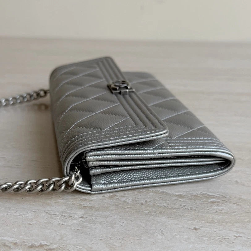 Chanel Leboy Diamond Caviar Leather Silver Wallet Chain Shoulder Bag Crossbody