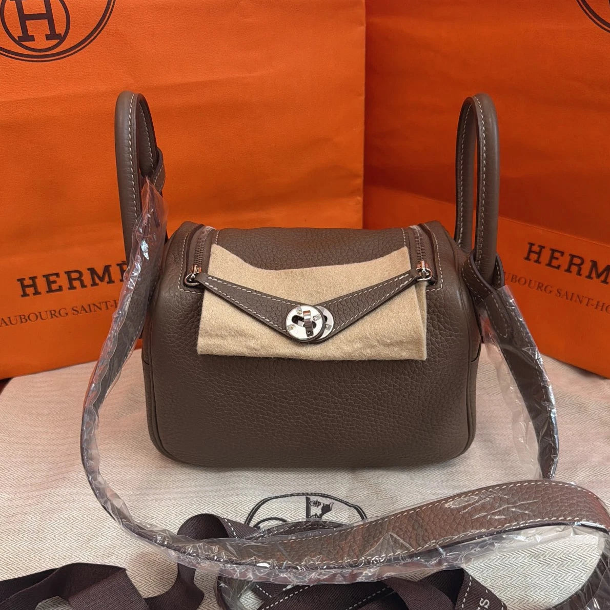 Hermes Lindy Mini TC Leather Top Handle Bag Shoulder Bag Gray Silver Women
