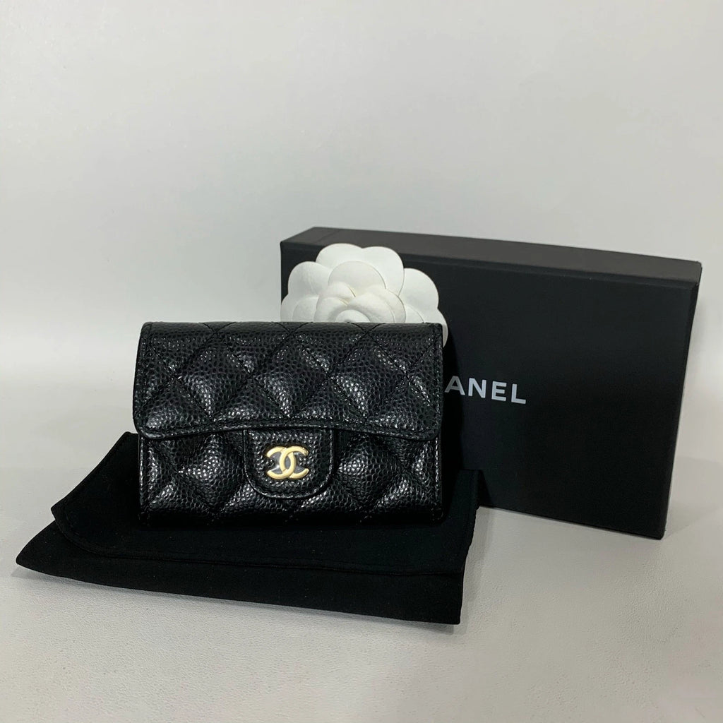 CHANEL Women Diamond Chip Card Wallet