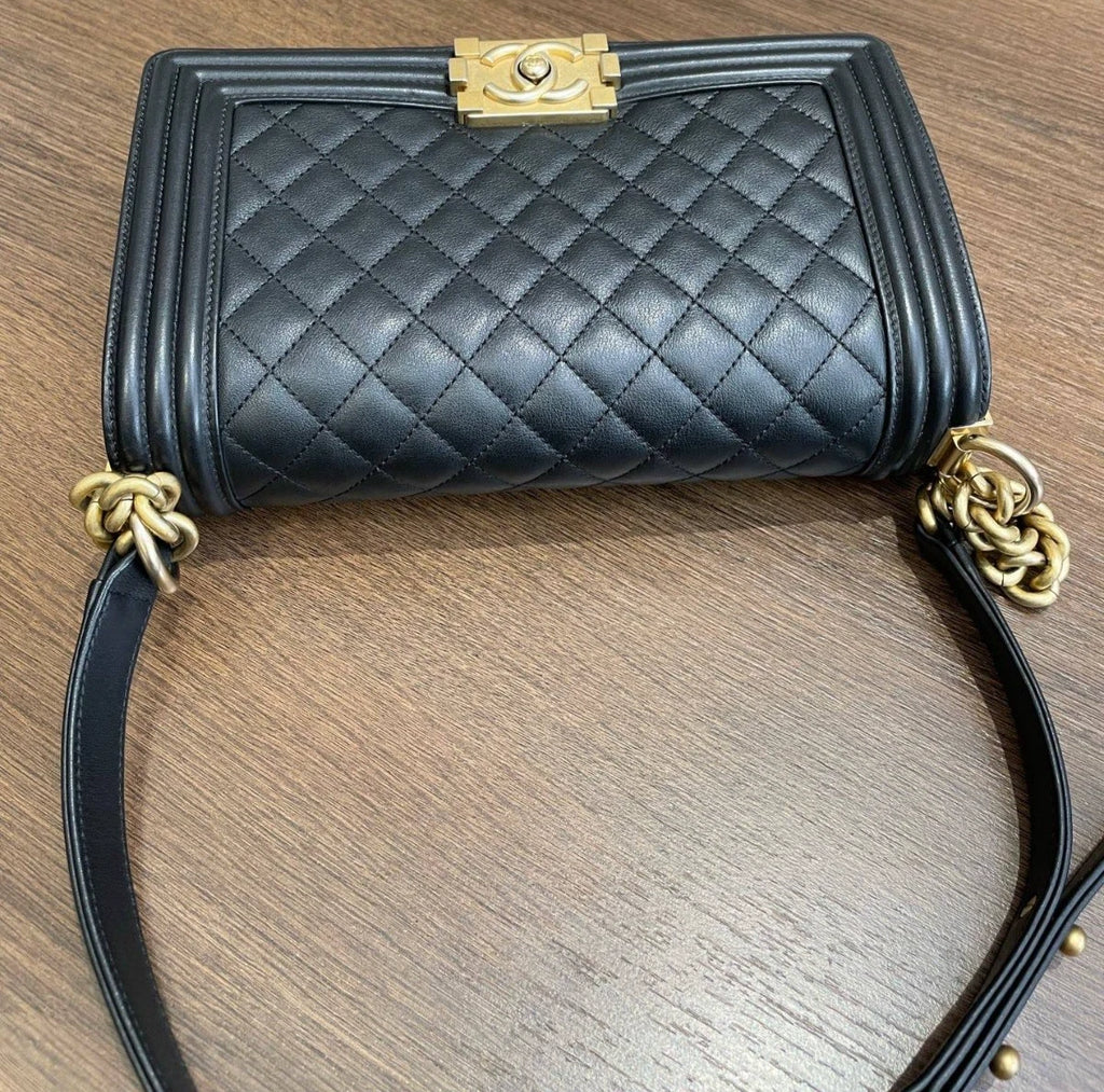 Chanel Leboy Calfskin MM Diamond Chain Shoulder Bag Crossbody Women