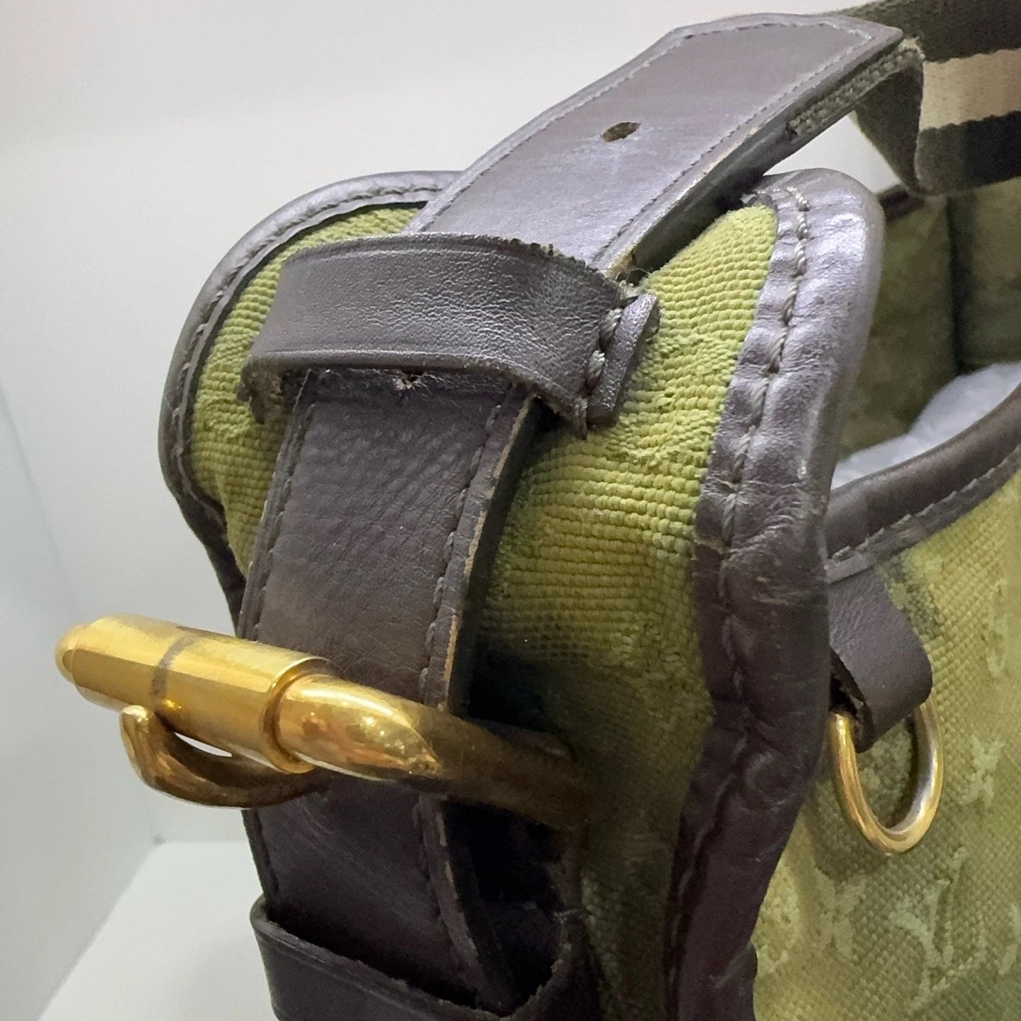 Louis Vuitton Besace Mary Kate Green Shoulder Bag Crossbody