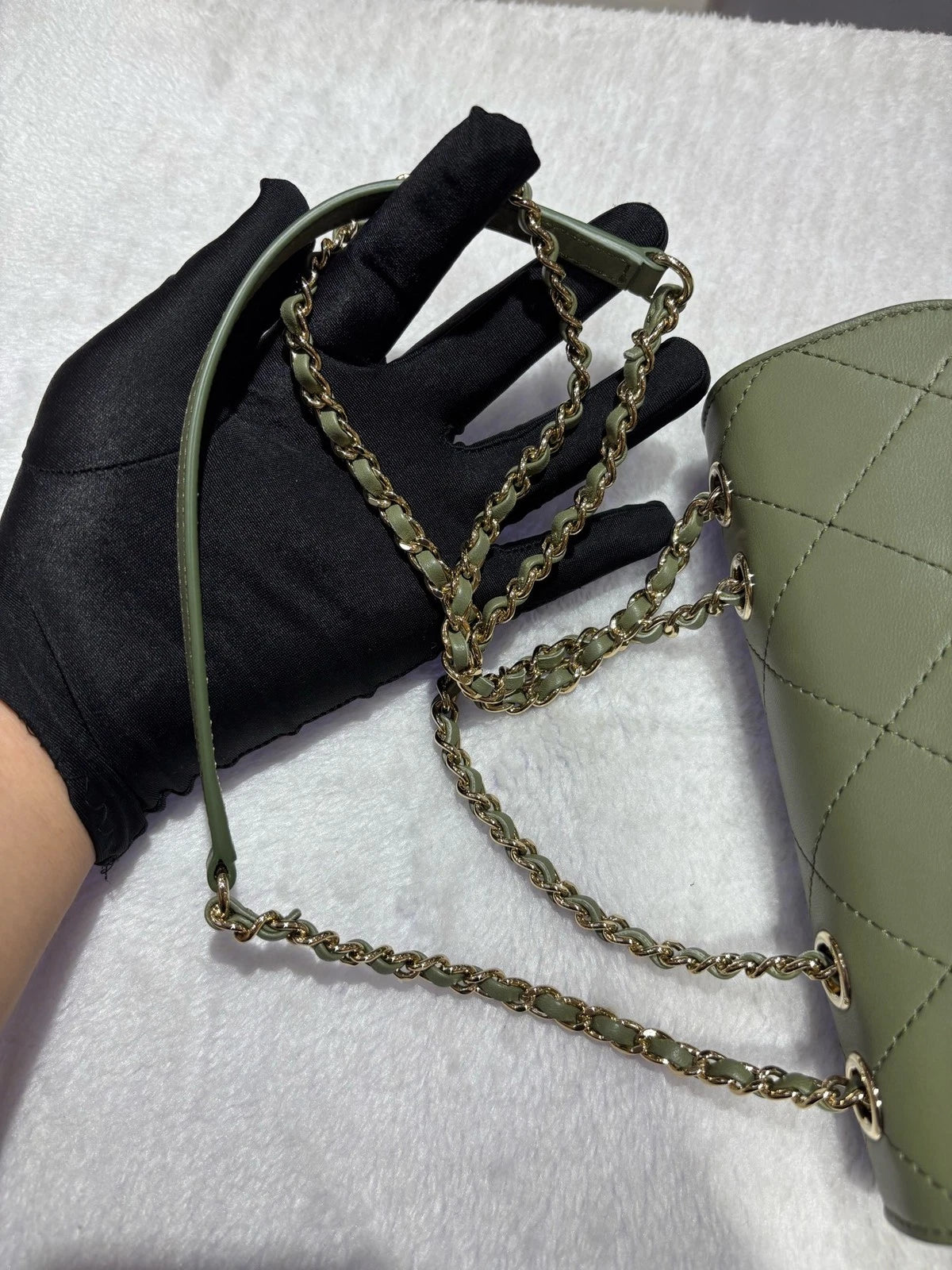 CHANEL Flap Chain Messenger Bag Green Shoulder Crossbody Women