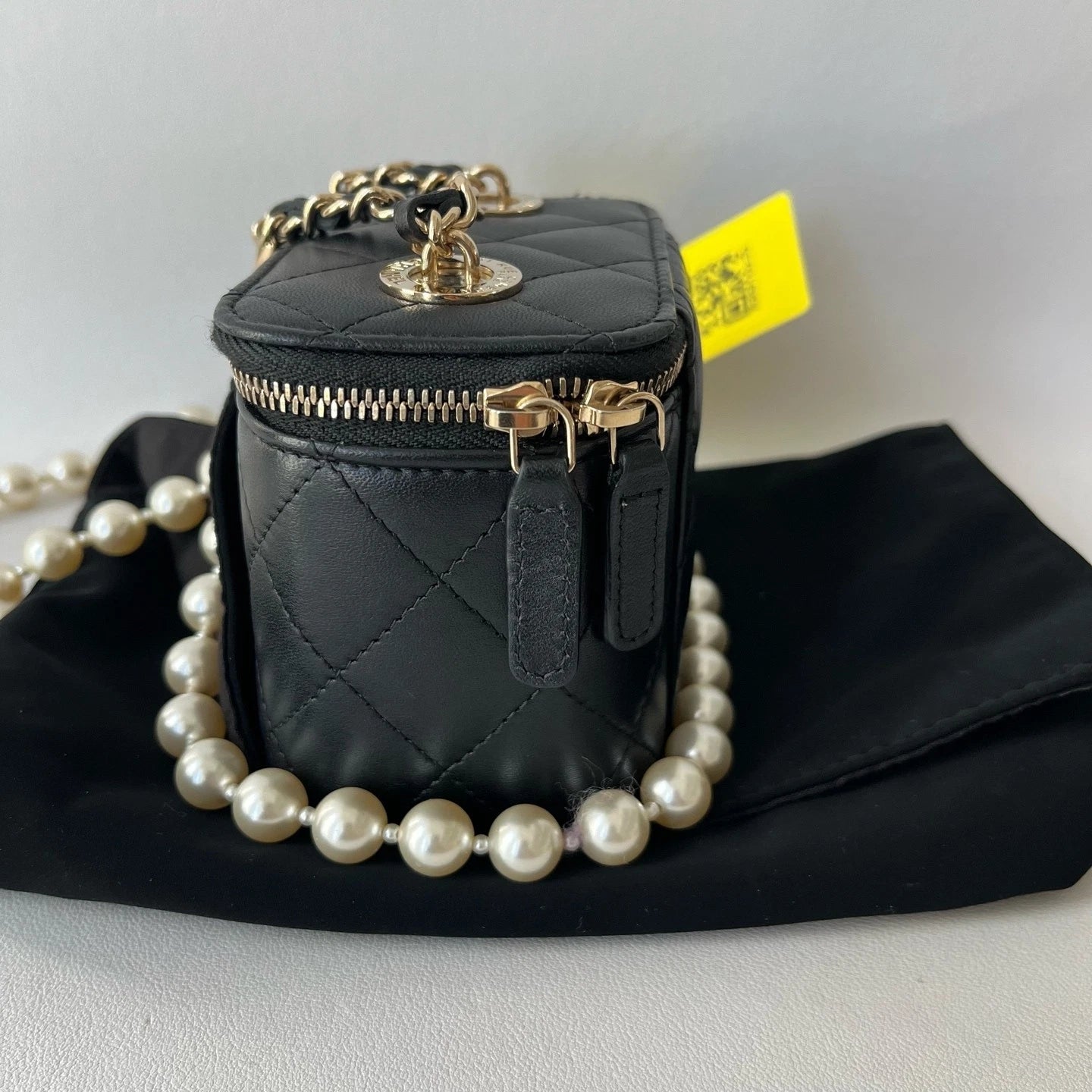 CHANEL Pearl Mini Box Chain Crossbody Shoulder Bag For Women