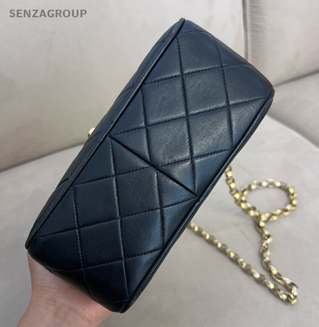 CHANEL Black gold carved tassel Camera bag Chain Shoulder bag Women