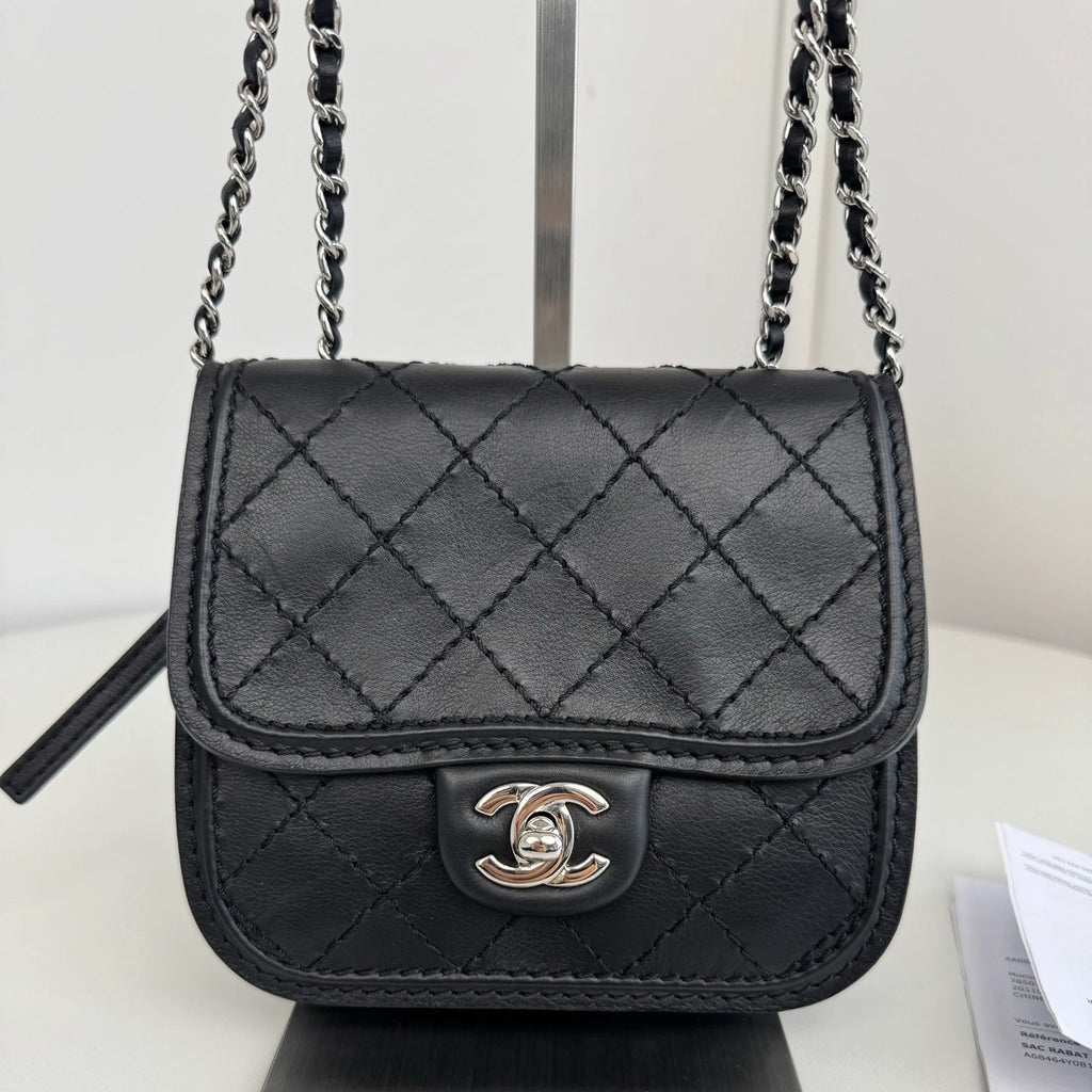 Chanel Diamond Calfskin Black Chain Shoulder Bag Crossbody Silver Hardware