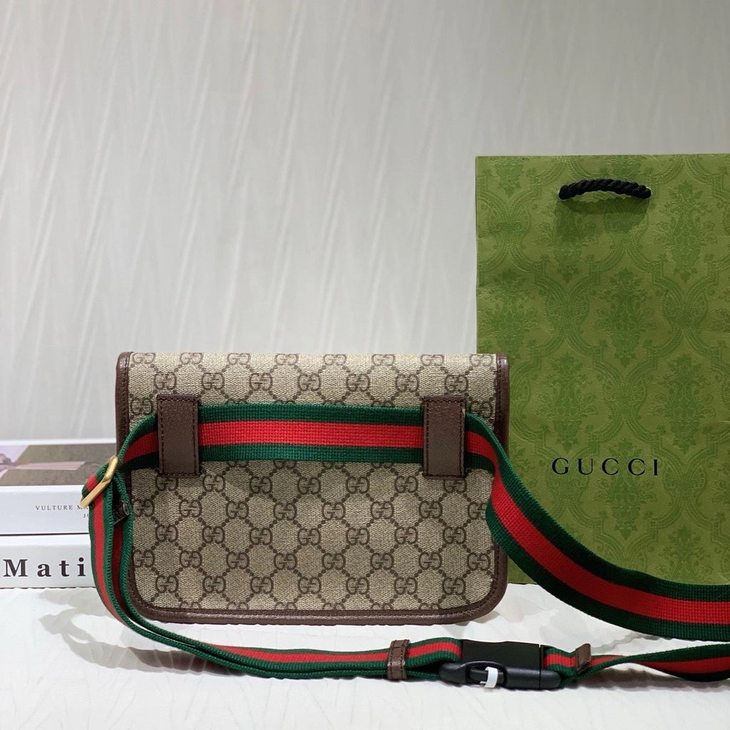 GUCCI Canvas Tiger Head Crossbody Bag For Women
