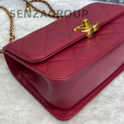 Chanel Quilted Calfskin Chain Shoulder Bag Red Gold Classic Fashion Women