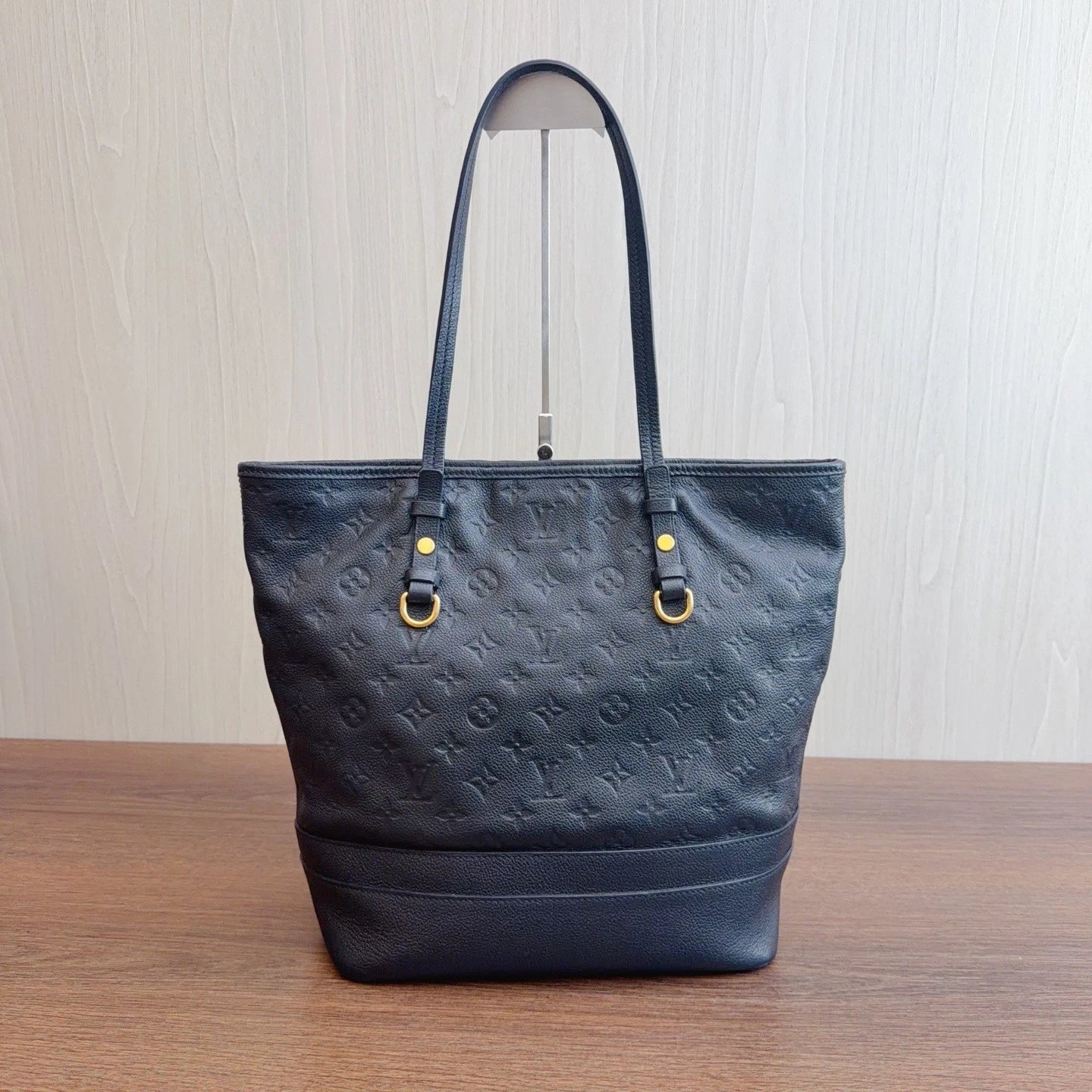 Louis Vuitton Calfskin Tote Shoulder Bag Black Gold Women Classic