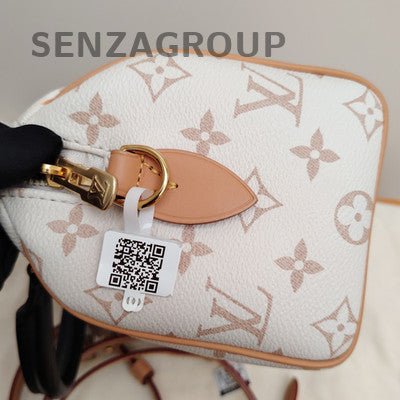Louis Vuitton Speedy 20 Monogram Handbag - Classic Women's Shoulder Bag