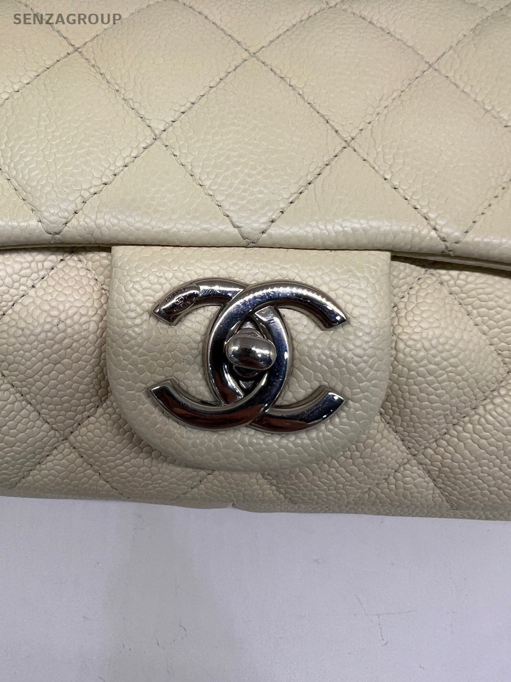 CHANEL Classic Flap GM Easy Chain Calfskin Shoulder bag Women