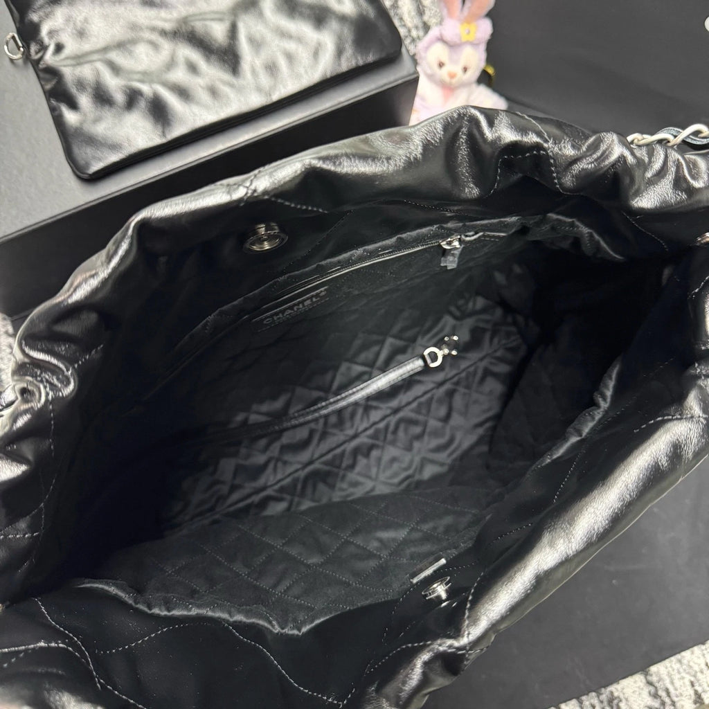 Brand New CHANEL 22 Medium Black Silver Leather Tote Bag For Women