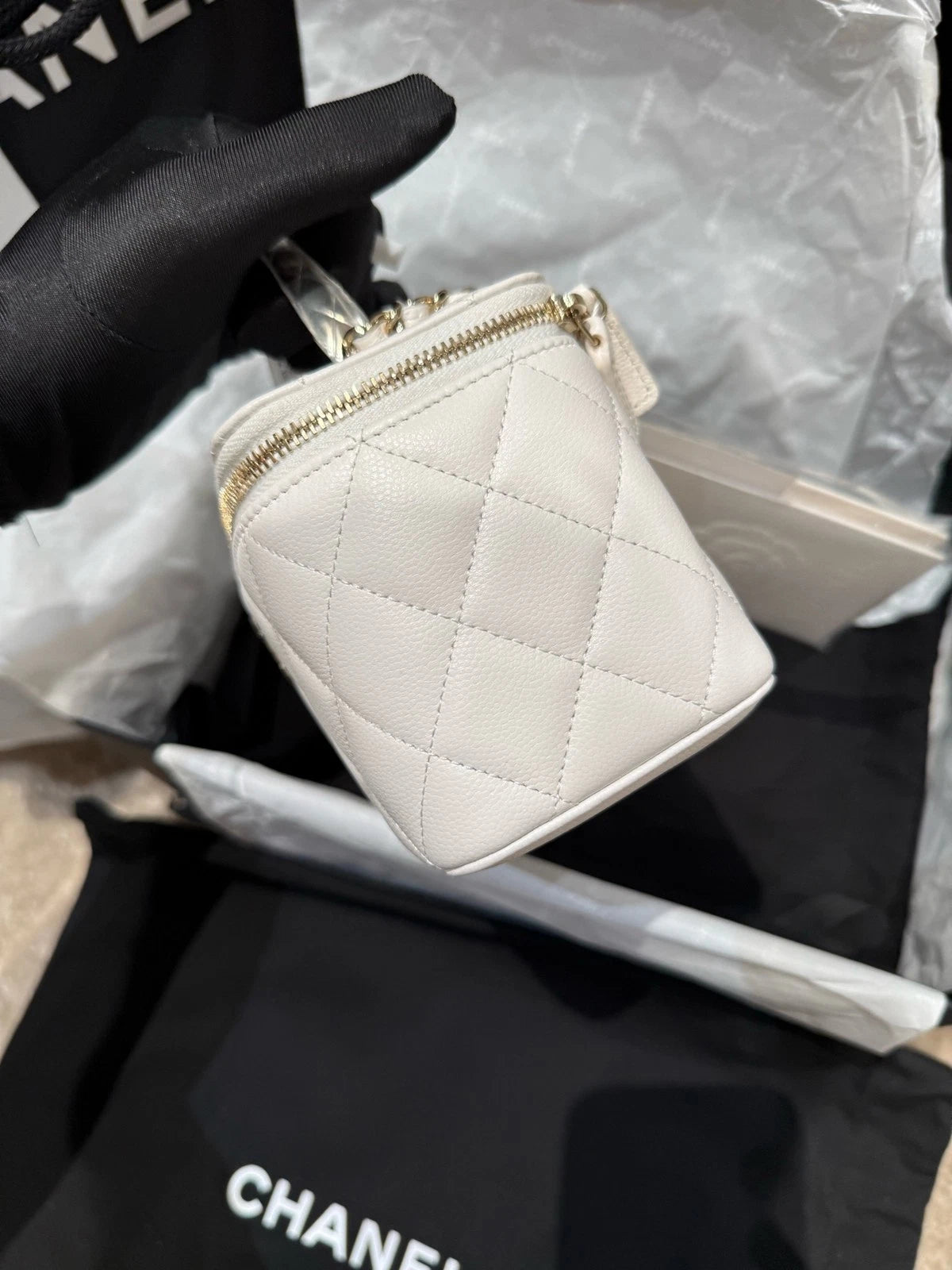 New CHANEL Coco crush White Leather Shoulder Bag For Women