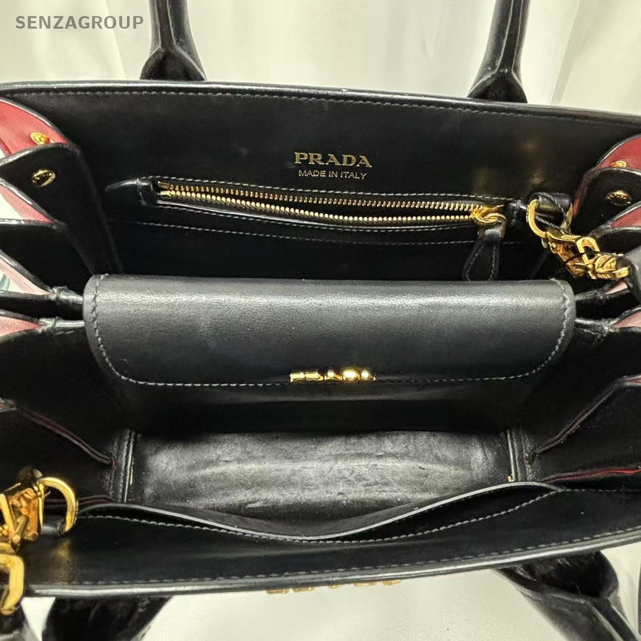 PRADA SAFFIANO Black gold Shoulder handbag