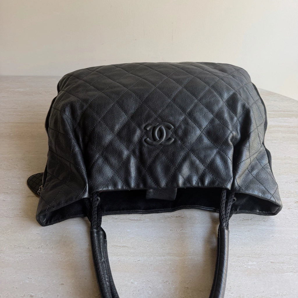 Chanel Diamond Calfskin Leather Tote Black Handbag Shoulder Bag Silver Hardware