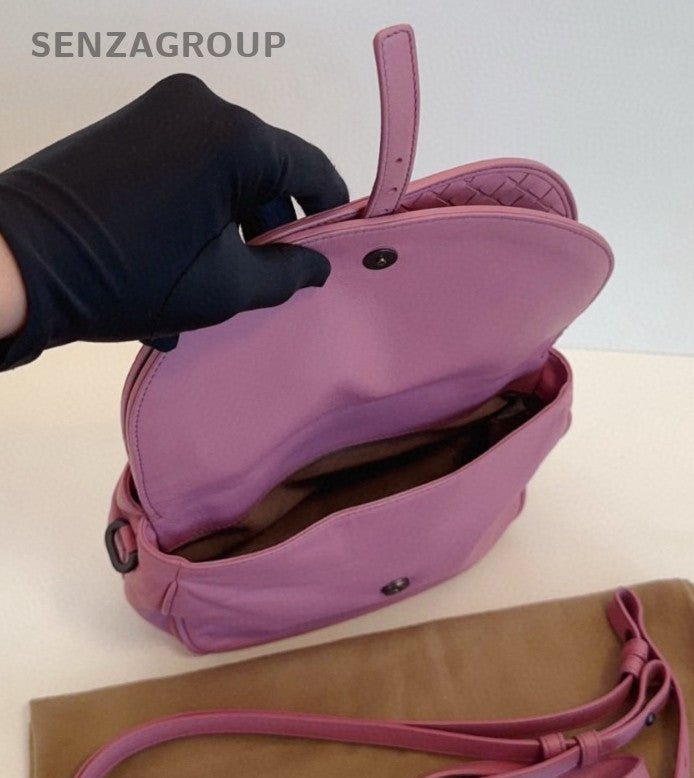 Bottega Veneta Classic Intrecciato Pink Shoulder bag Crossbody Almost brand NEW