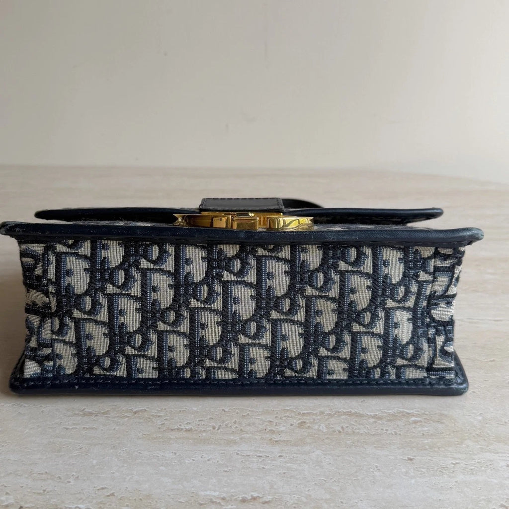Christian Dior 30Montaigne Oblique Canvas Gold Chain Navy Shoulder Bag Crossbody