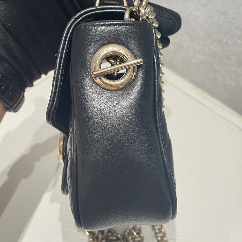 Gucci Marmont Messenger Bag Black Silver Chain Shoulder Crossbody Classic Women