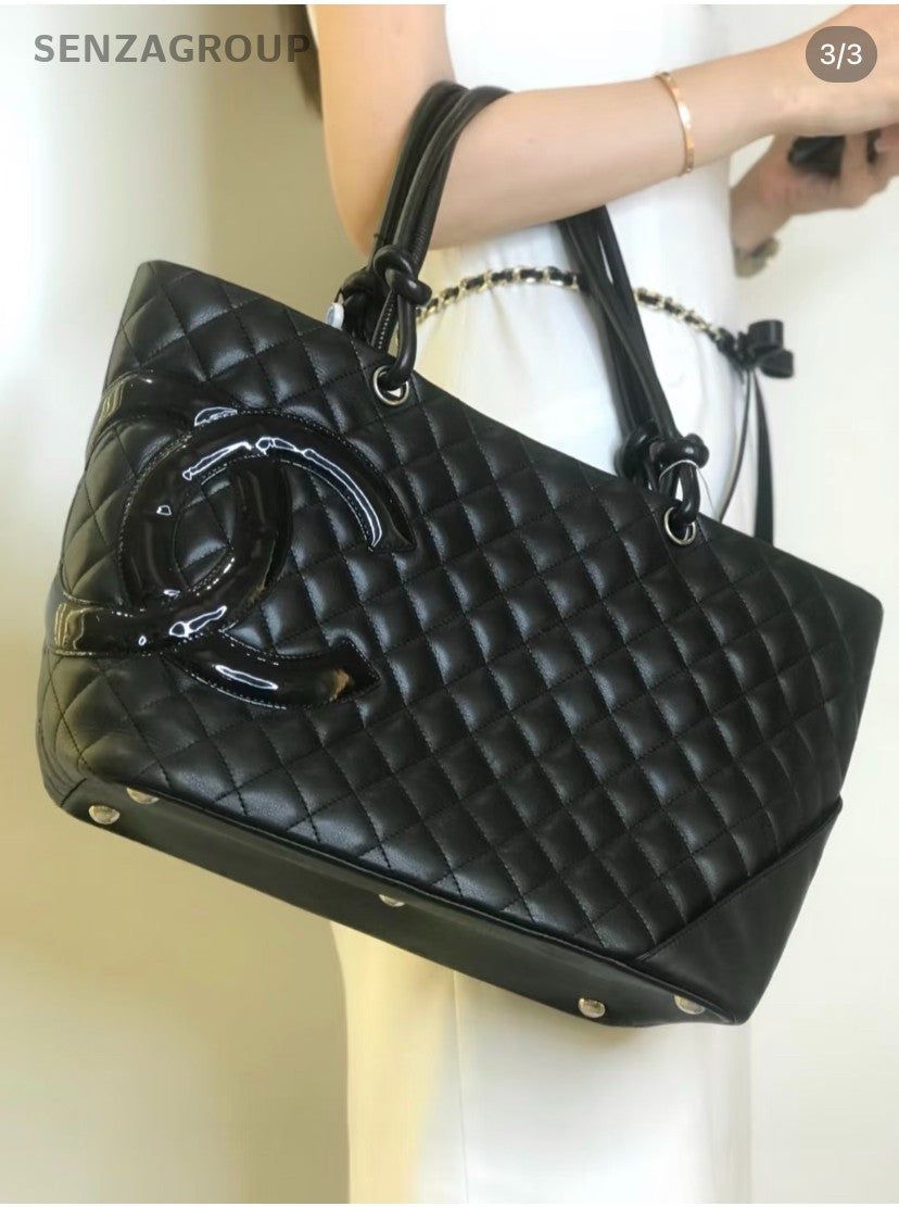 CHANEL Combom Tote Diamond Pattern Clafskin Shoulder bag Black Women