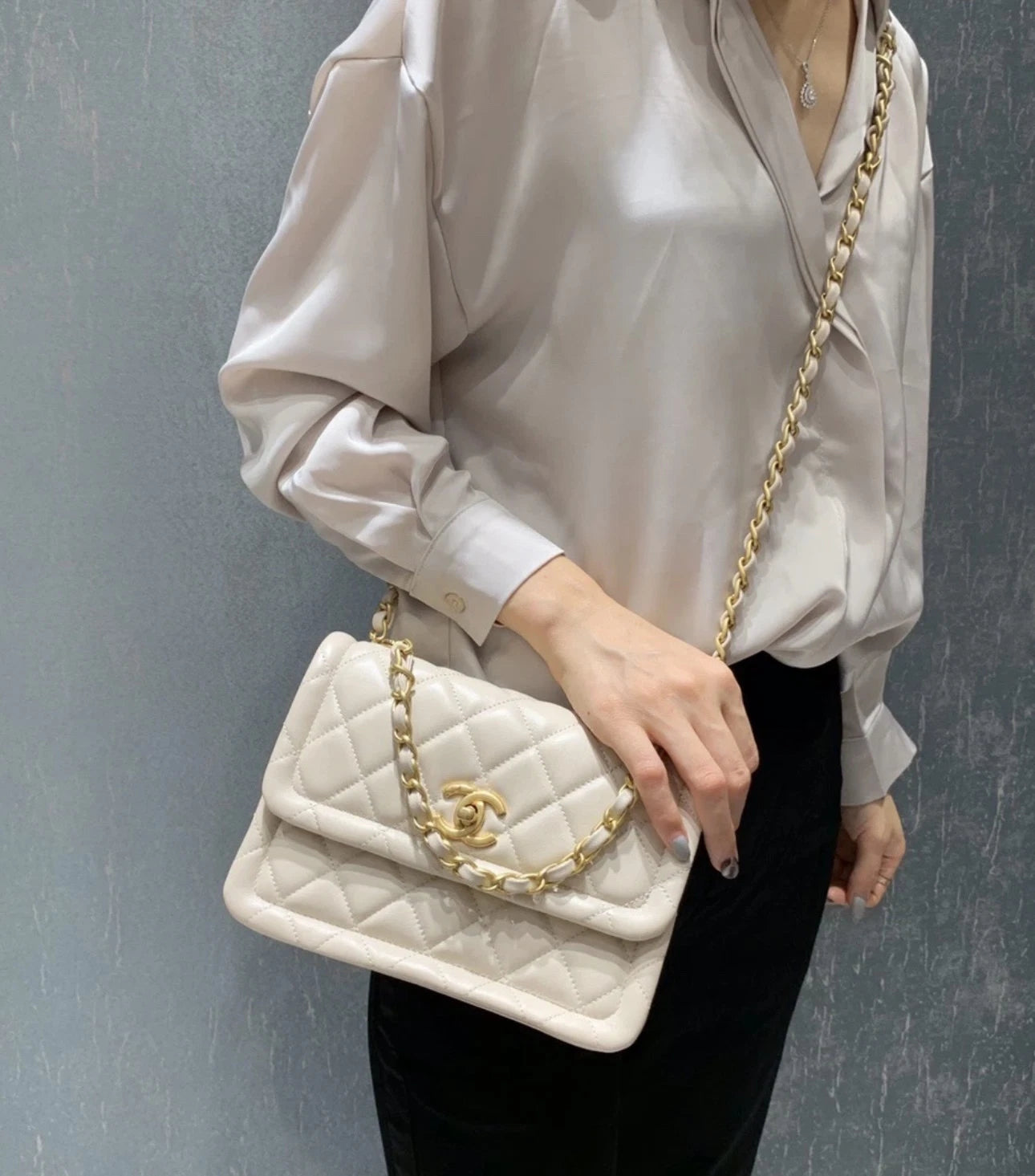 Chanel Light Beige Lambskin Tofu Messenger Crossbody Handbag For Women