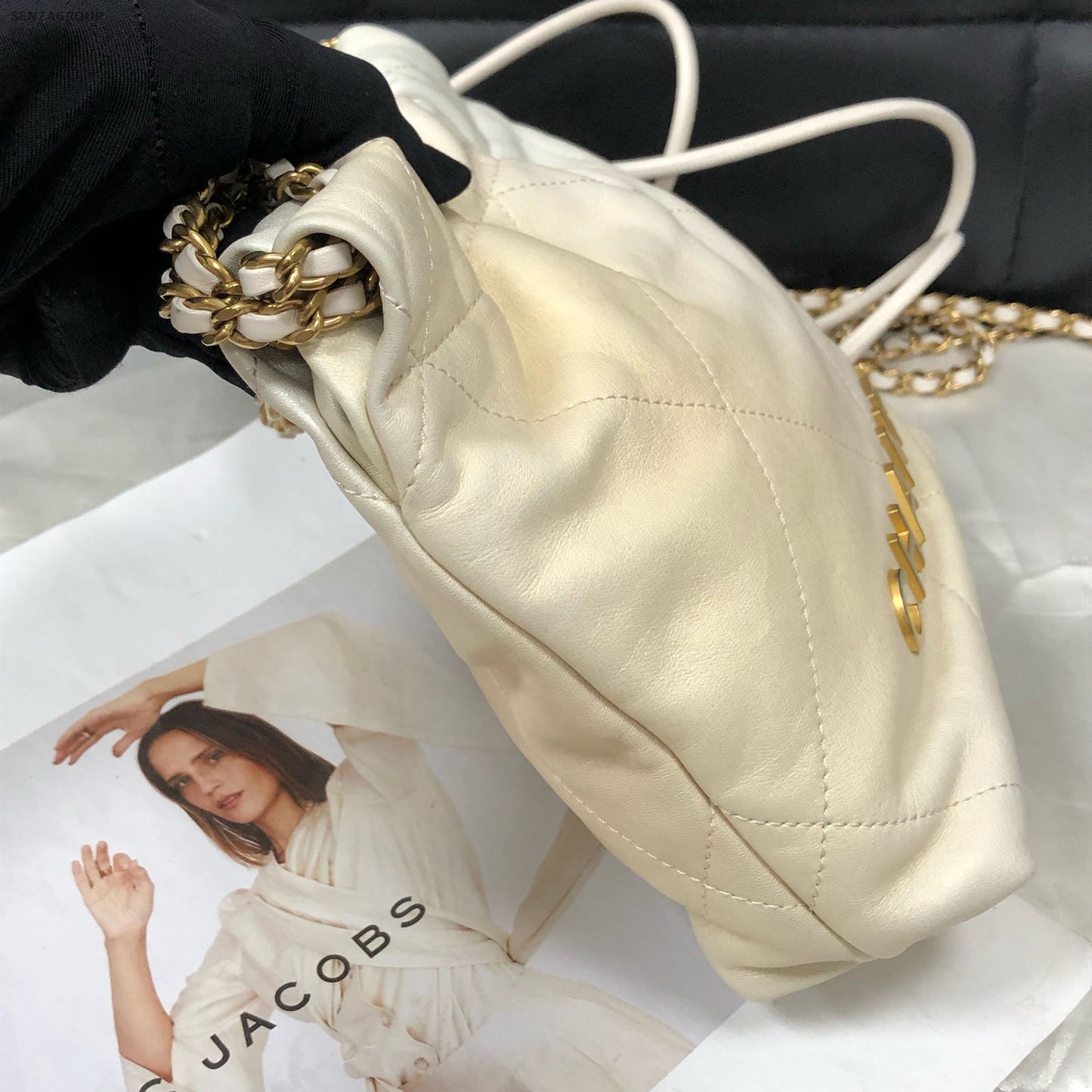 Chanel 22 Bag Mini Calfskin Gold Chain Crossbody Shoulder Bag Women Classic