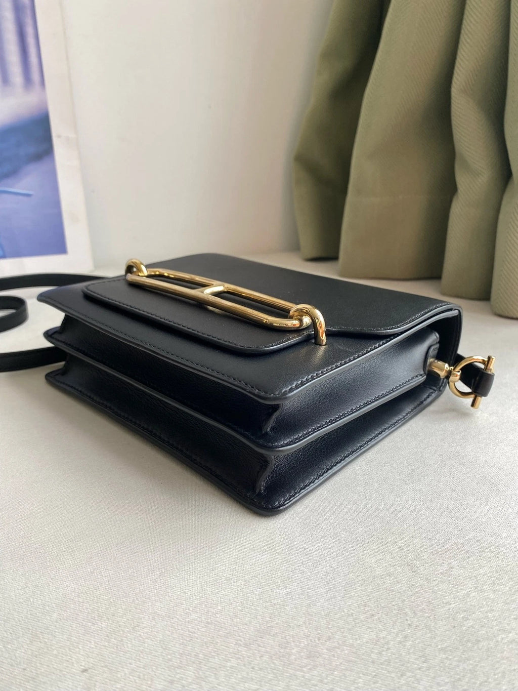 Hermes Roulis19 Black Gold Epi Leather Shoulder Crossbody Bag For Women