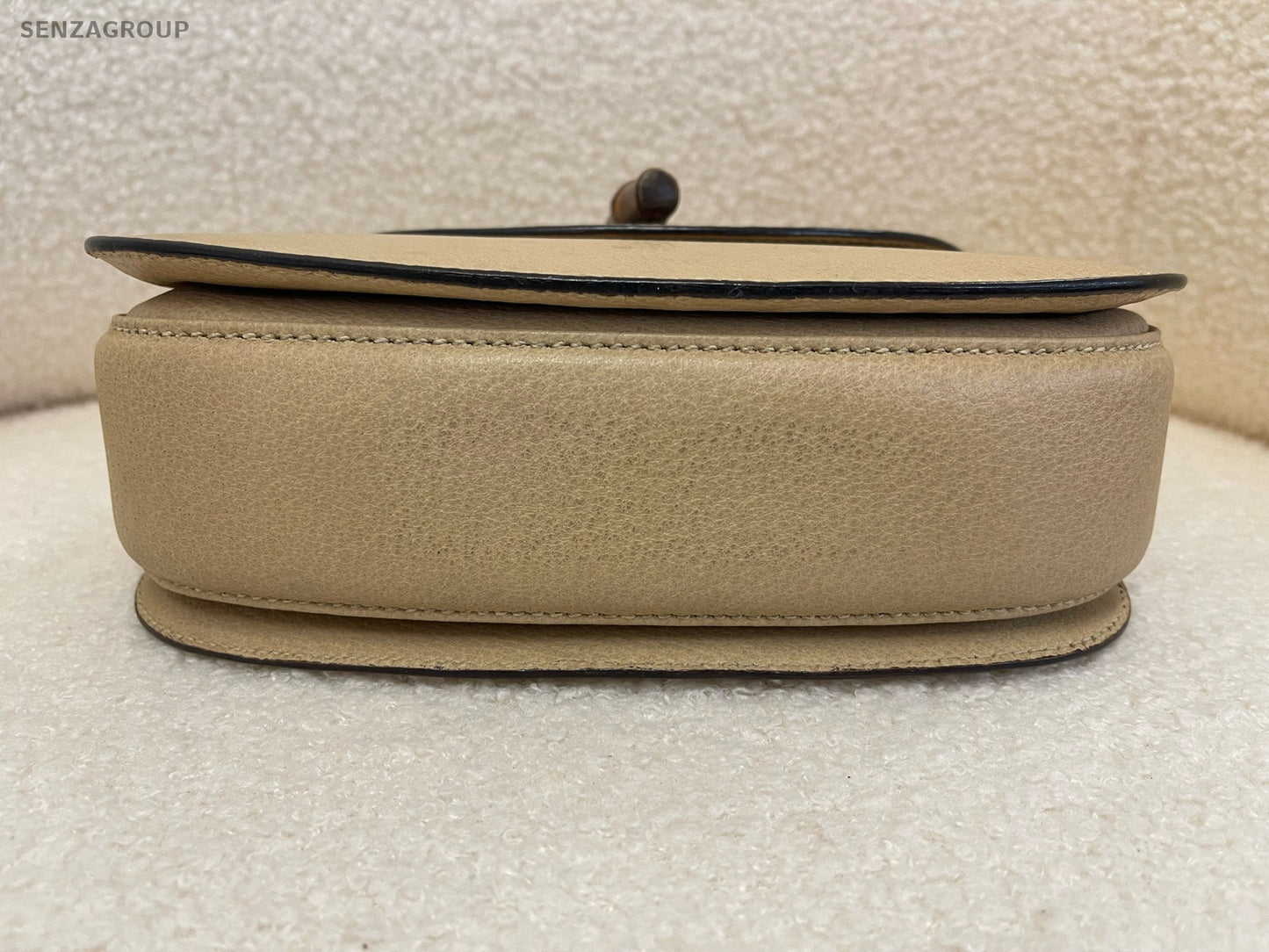 Vintage Gucci Beige Gold Small Shoulder Bag Classic Women's Handbag