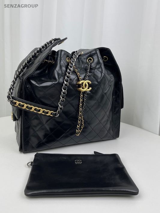 Chanel 25B MM Chain Shoulder Bag Crossbody Black Gold Women Classic Designer