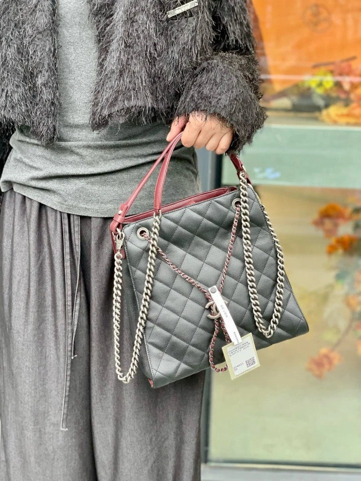 CHANEL Black Bucket Handbag Crossbody Bag For Women