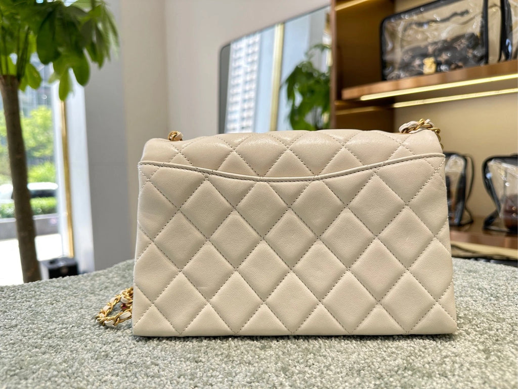 CHANEL Enamel Leather Double C Flap Shoulder Bag For Women