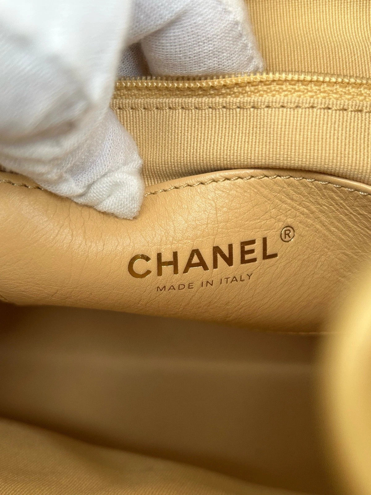Chanel Diamond Chain Drawstring Backpack Beige Gold Used Women Classic