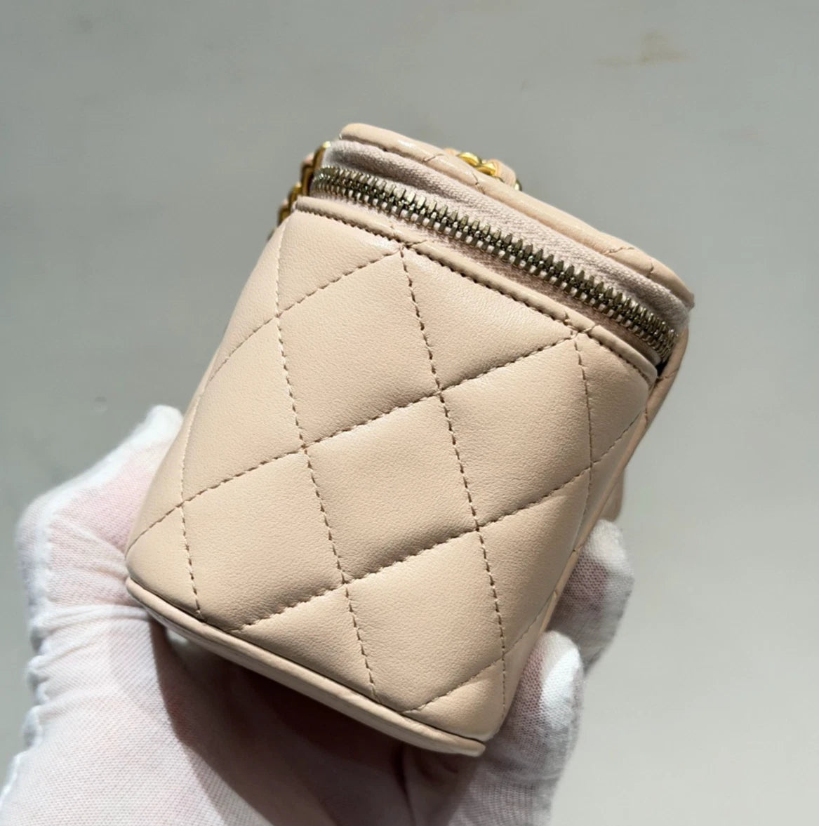 Chanel Vanity Case Chain Crossbody Diamond Pink Gold Women Classic