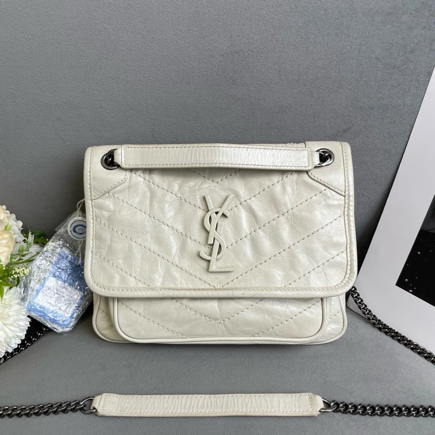 Saint Laurent Niki Leather Beige Shoulder Bag Crossbody Excellent