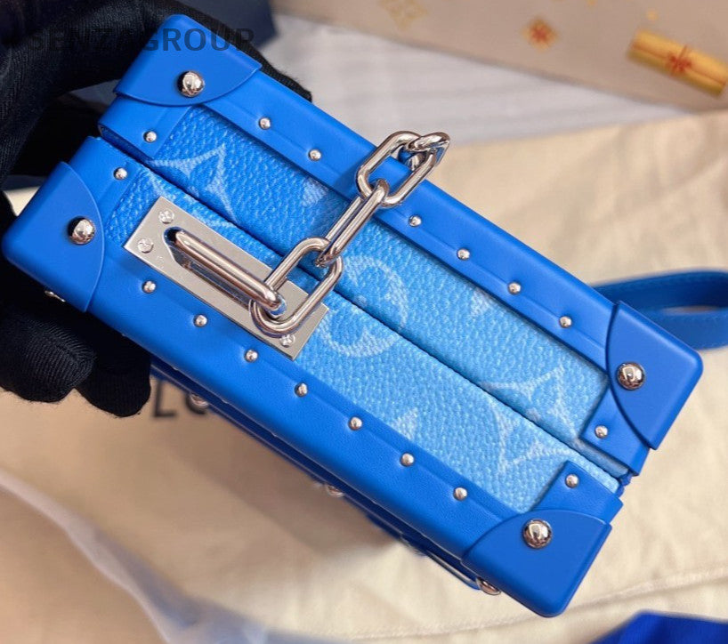 Louis Vuitton 20FW Trunk Wallet Crossbody Blue Silver Unisex Adults Classic