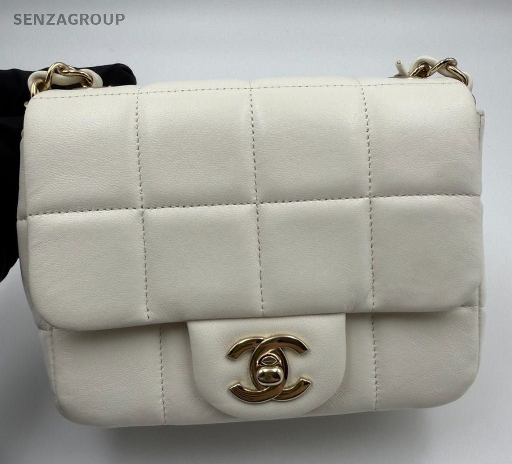 Chanel Lambskin Mini Chain Shoulder Bag Crossbody White Gold Women Classic