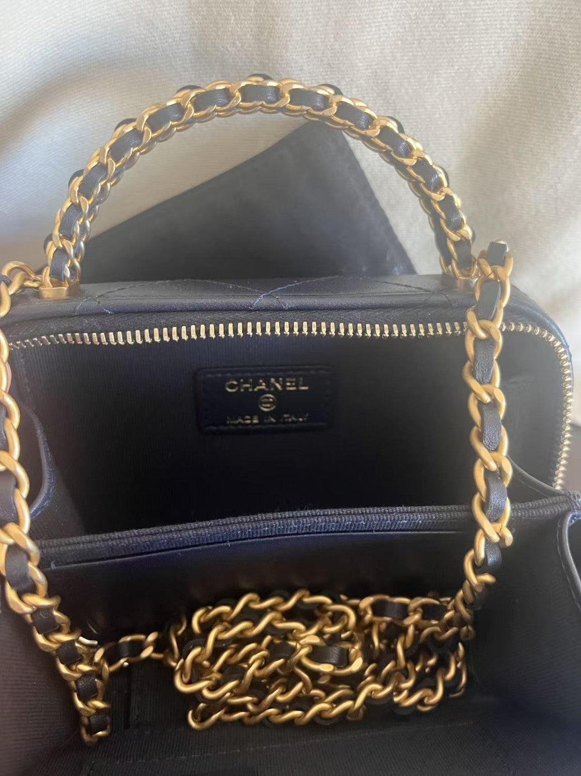 CHANEL 22K  Camera bag mini Top Handle Chain Strap Crossbody Brand NEW
